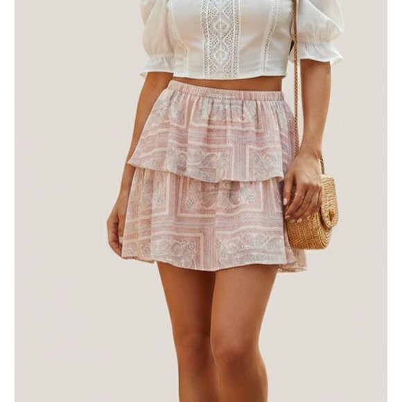 Universal Thread Dresses & Skirts - Universal Thread Women's XL Mini Ruffle Skirt Pink Paisley NWT Summer Boho